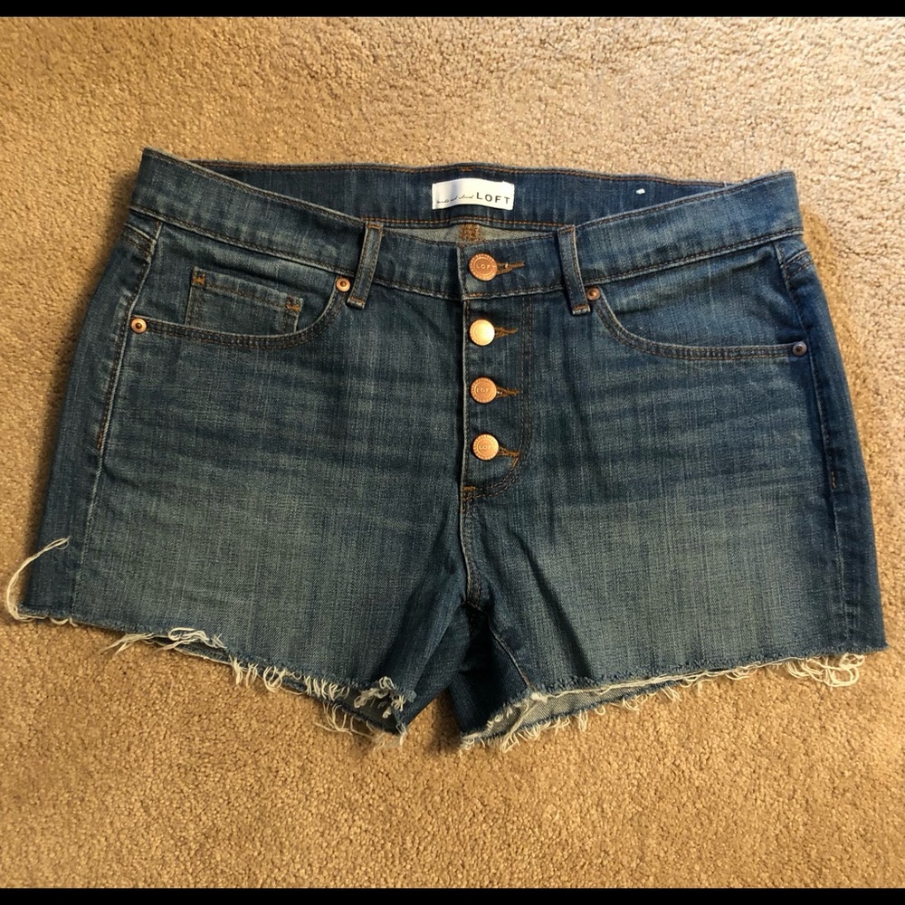 LOFT Button Front Denim Cut Off Shorts in Rich Dark Indigo Wash.  Size 29/8.